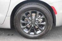 Used 2021 Chrysler Pacifica TOURING L FWD W/NAV for sale Sold at Auto Collection in Murfreesboro TN 37129 20