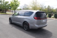 Used 2021 Chrysler Pacifica TOURING L FWD W/NAV for sale Sold at Auto Collection in Murfreesboro TN 37129 4