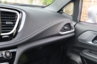 Used 2021 Chrysler Pacifica TOURING L FWD W/NAV for sale Sold at Auto Collection in Murfreesboro TN 37129 81