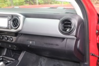 Used 2017 Toyota Tacoma SR5 4WD for sale Sold at Auto Collection in Murfreesboro TN 37129 56