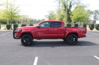 Used 2017 Toyota Tacoma SR5 4WD for sale Sold at Auto Collection in Murfreesboro TN 37130 7