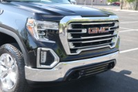 Used 2020 GMC Sierra 1500 SLT 4WD CREW CAB W/NAV for sale Sold at Auto Collection in Murfreesboro TN 37129 12