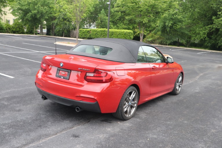 Used 2016 BMW M235i CONVERTIBLE TECHNOLOGY RWD W/NAV for sale $35,950 at Auto Collection in Murfreesboro TN 37130 5