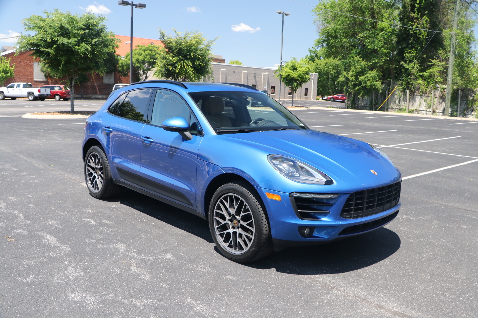 Used 2018 Porsche Macan S for sale Sold at Auto Collection in Murfreesboro TN 37130 1