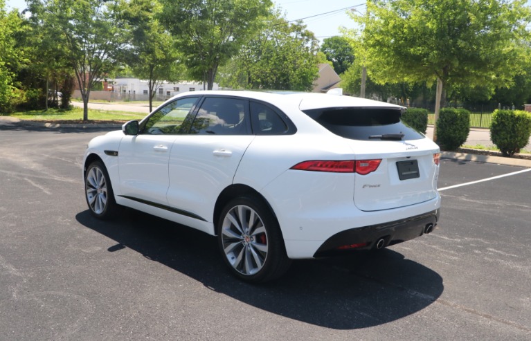 Used 2017 Jaguar F-PACE S LUXURY TECHNOLOGY W/NAV for sale Sold at Auto Collection in Murfreesboro TN 37130 4