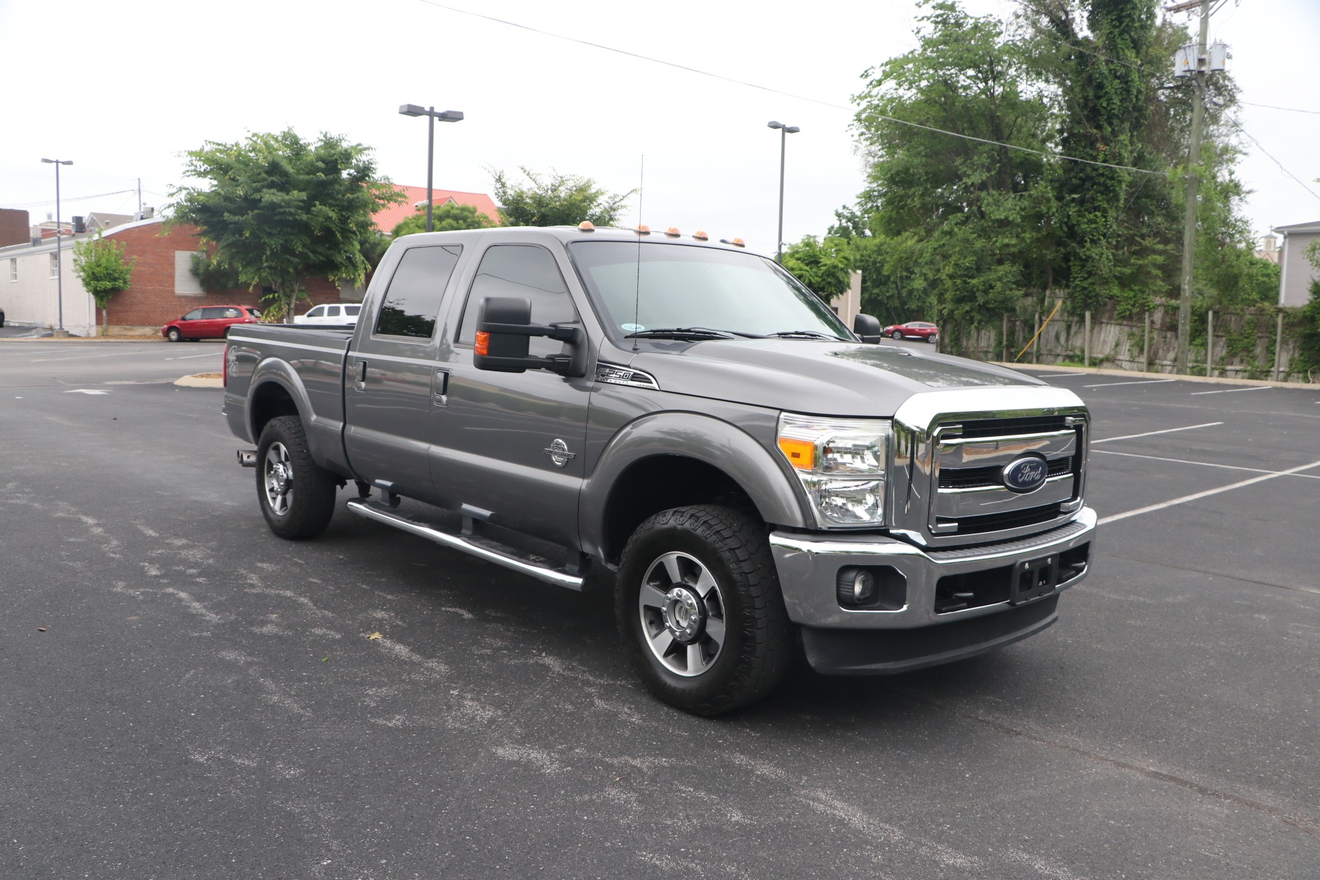 Used 2014 Ford F-250 SD LARIAT CREW CAB 4WD for sale Sold at Auto Collection in Murfreesboro TN 37129 1