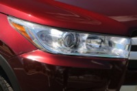 Used 2019 Toyota Highlander XLE AWD W/NAV for sale Sold at Auto Collection in Murfreesboro TN 37129 12
