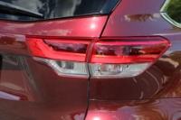 Used 2019 Toyota Highlander XLE AWD W/NAV for sale Sold at Auto Collection in Murfreesboro TN 37129 14