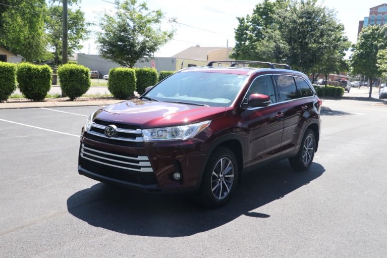 Used 2019 Toyota Highlander XLE AWD W/NAV for sale $37,950 at Auto Collection in Murfreesboro TN 37130 2