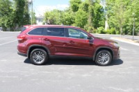 Used 2019 Toyota Highlander XLE AWD W/NAV for sale Sold at Auto Collection in Murfreesboro TN 37130 8