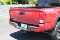 Used 2016 Toyota Tacoma TRD OFF ROAD 4X4 DOUBLE CAB for sale Sold at Auto Collection in Murfreesboro TN 37129 13