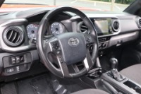 Used 2016 Toyota Tacoma TRD OFF ROAD 4X4 DOUBLE CAB for sale Sold at Auto Collection in Murfreesboro TN 37129 34
