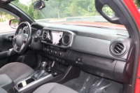 Used 2016 Toyota Tacoma TRD OFF ROAD 4X4 DOUBLE CAB for sale Sold at Auto Collection in Murfreesboro TN 37129 37