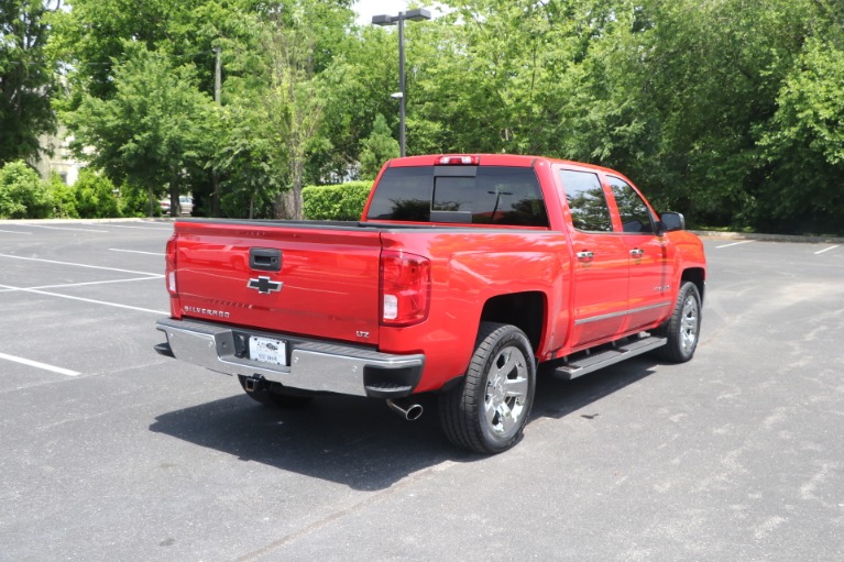 Used 2017 Chevrolet Silverado 1500 LTZ CREW CAB 4WD W/NAV for sale Sold at Auto Collection in Murfreesboro TN 37130 3