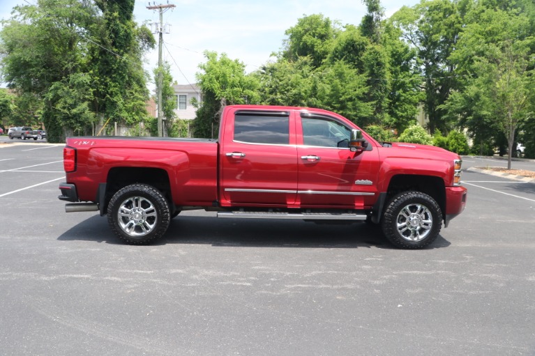Used 2018 Chevrolet Silverado 2500HD High Country Crew Cab 4X4 W/NAV for sale Sold at Auto Collection in Murfreesboro TN 37130 8