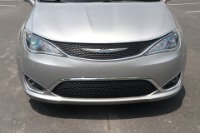 Used 2018 Chrysler Pacifica Touring L for sale Sold at Auto Collection in Murfreesboro TN 37129 27