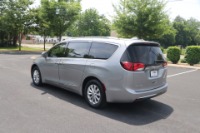 Used 2018 Chrysler Pacifica Touring L for sale Sold at Auto Collection in Murfreesboro TN 37129 4
