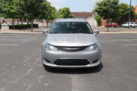 Used 2018 Chrysler Pacifica Touring L for sale Sold at Auto Collection in Murfreesboro TN 37129 5
