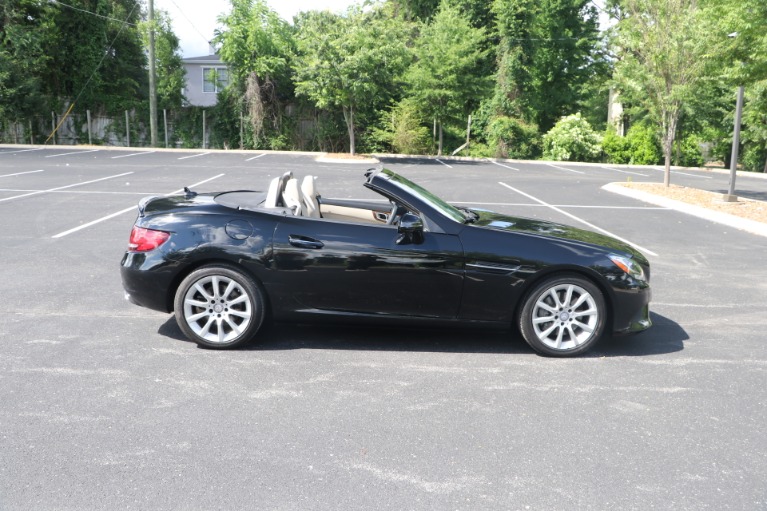 Used 2017 Mercedes-Benz SLC 300 Convertible W/NAV for sale Sold at Auto Collection in Murfreesboro TN 37130 8