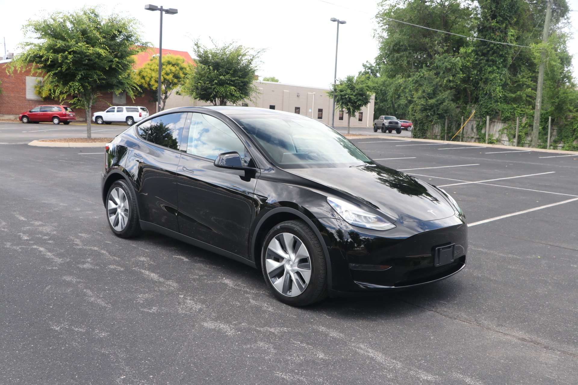Used 2020 Tesla Model Y LONG RANGE AWD ELECTRIC W/NAV for sale Sold at Auto Collection in Murfreesboro TN 37129 1