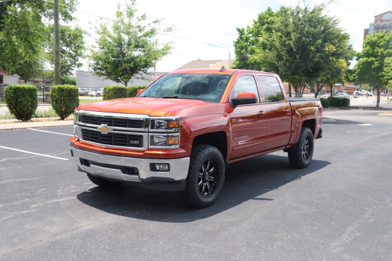 Used 2015 Chevrolet Silverado 1500 2LT CREW CAB 4WD W/Z71 PKG for sale Sold at Auto Collection in Murfreesboro TN 37130 2
