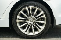 Used 2015 Hyundai Genesis SIGNATURE 3.8L RWD W/NAV for sale Sold at Auto Collection in Murfreesboro TN 37129 9