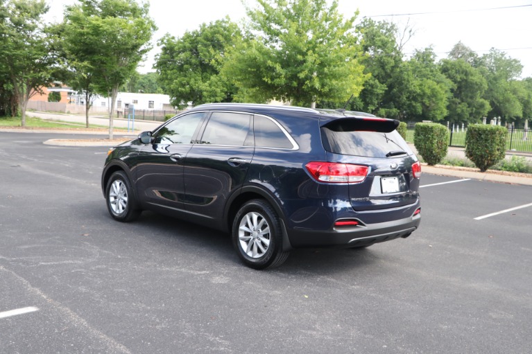 Used 2016 Kia Sorento LX FWD for sale Sold at Auto Collection in Murfreesboro TN 37130 4