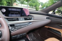 Used 2020 Lexus ES 350 Luxury FWD W/NAV for sale Sold at Auto Collection in Murfreesboro TN 37129 23