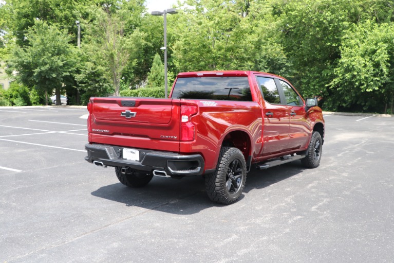 Used 2021 Chevrolet Silverado 1500 Custom Trail Boss Z71 CREW CAB 4WD W/NAV for sale Sold at Auto Collection in Murfreesboro TN 37130 3