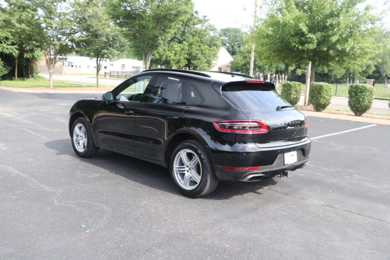 Used 2018 Porsche Macan PREMIUM PLUS AWD W/NAV for sale Sold at Auto Collection in Murfreesboro TN 37130 4