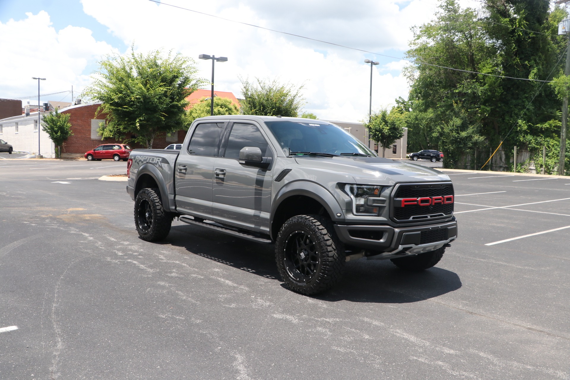 Used 2018 Ford F-150 Raptor SUPERCREW 4WD for sale Sold at Auto Collection in Murfreesboro TN 37129 1