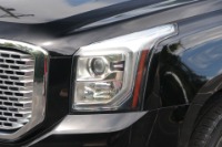 Used 2017 GMC Yukon XL Denali 4WD W/NAVTVDVD for sale Sold at Auto Collection in Murfreesboro TN 37129 10