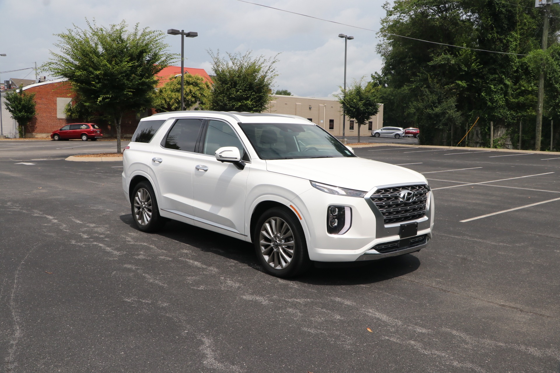 Used 2020 Hyundai Palisade Limited  AWD W/NAV for sale Sold at Auto Collection in Murfreesboro TN 37129 1