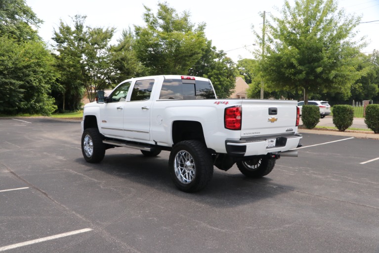Used 2016 Chevrolet Silverado 2500HD High Country 153.7 CREW CAB 4WD W/NAV for sale Sold at Auto Collection in Murfreesboro TN 37130 4
