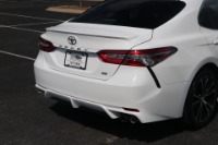 Used 2018 Toyota Camry SE FWD for sale Sold at Auto Collection in Murfreesboro TN 37129 13
