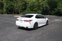 Used 2018 Toyota Camry SE FWD for sale Sold at Auto Collection in Murfreesboro TN 37129 3