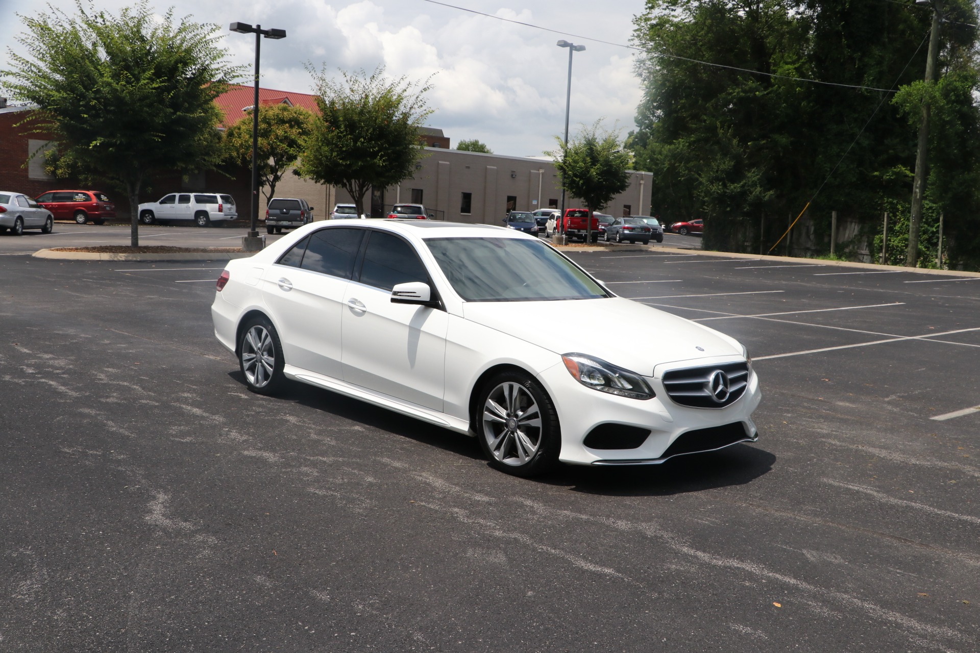 Used 2014 Mercedes-Benz E 350 SPORT RWD W/PREMIUM PKG for sale $20,950 at Auto Collection in Murfreesboro TN 37130 1