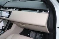 Used 2019 Land Rover Range Rover Velar P250 R-Dynamic SE W/DRIVE PACK for sale Sold at Auto Collection in Murfreesboro TN 37129 40