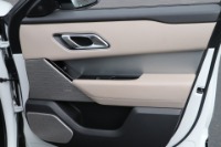 Used 2019 Land Rover Range Rover Velar P250 R-Dynamic SE W/DRIVE PACK for sale Sold at Auto Collection in Murfreesboro TN 37129 82