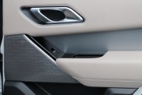 Used 2019 Land Rover Range Rover Velar P250 R-Dynamic SE W/DRIVE PACK for sale Sold at Auto Collection in Murfreesboro TN 37129 86