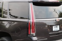 Used 2017 Cadillac Escalade Luxury 4WD W/REAR ENTERTAINMENT SYSTEM for sale Sold at Auto Collection in Murfreesboro TN 37129 16