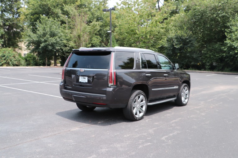 Used 2017 Cadillac Escalade Luxury 4WD W/REAR ENTERTAINMENT SYSTEM for sale Sold at Auto Collection in Murfreesboro TN 37130 3