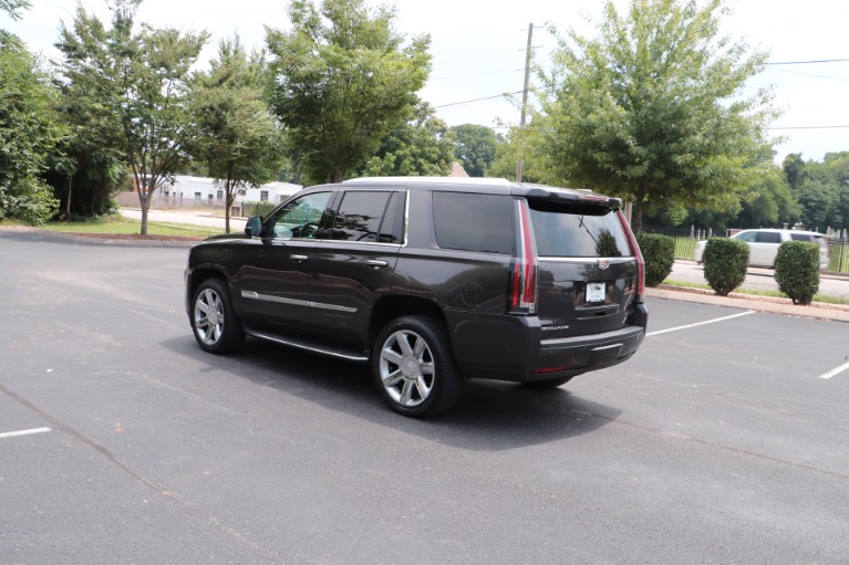 Used 2017 Cadillac Escalade Luxury 4WD W/REAR ENTERTAINMENT SYSTEM for sale Sold at Auto Collection in Murfreesboro TN 37130 4