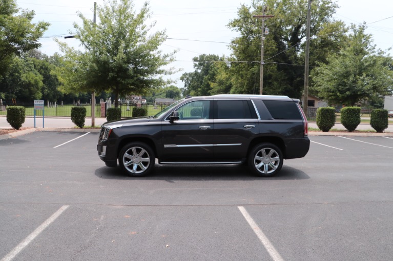 Used 2017 Cadillac Escalade Luxury 4WD W/REAR ENTERTAINMENT SYSTEM for sale Sold at Auto Collection in Murfreesboro TN 37130 7