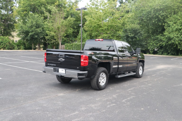 Used 2017 Chevrolet Silverado 1500 4WD Double Cab 143.5 LT w/1LT for sale Sold at Auto Collection in Murfreesboro TN 37130 3