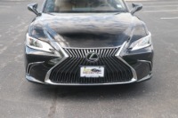 Used 2019 Lexus ES 350 Luxury FWD W/NAV for sale Sold at Auto Collection in Murfreesboro TN 37130 25