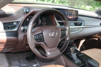 Used 2019 Lexus ES 350 Luxury FWD W/NAV for sale Sold at Auto Collection in Murfreesboro TN 37130 32