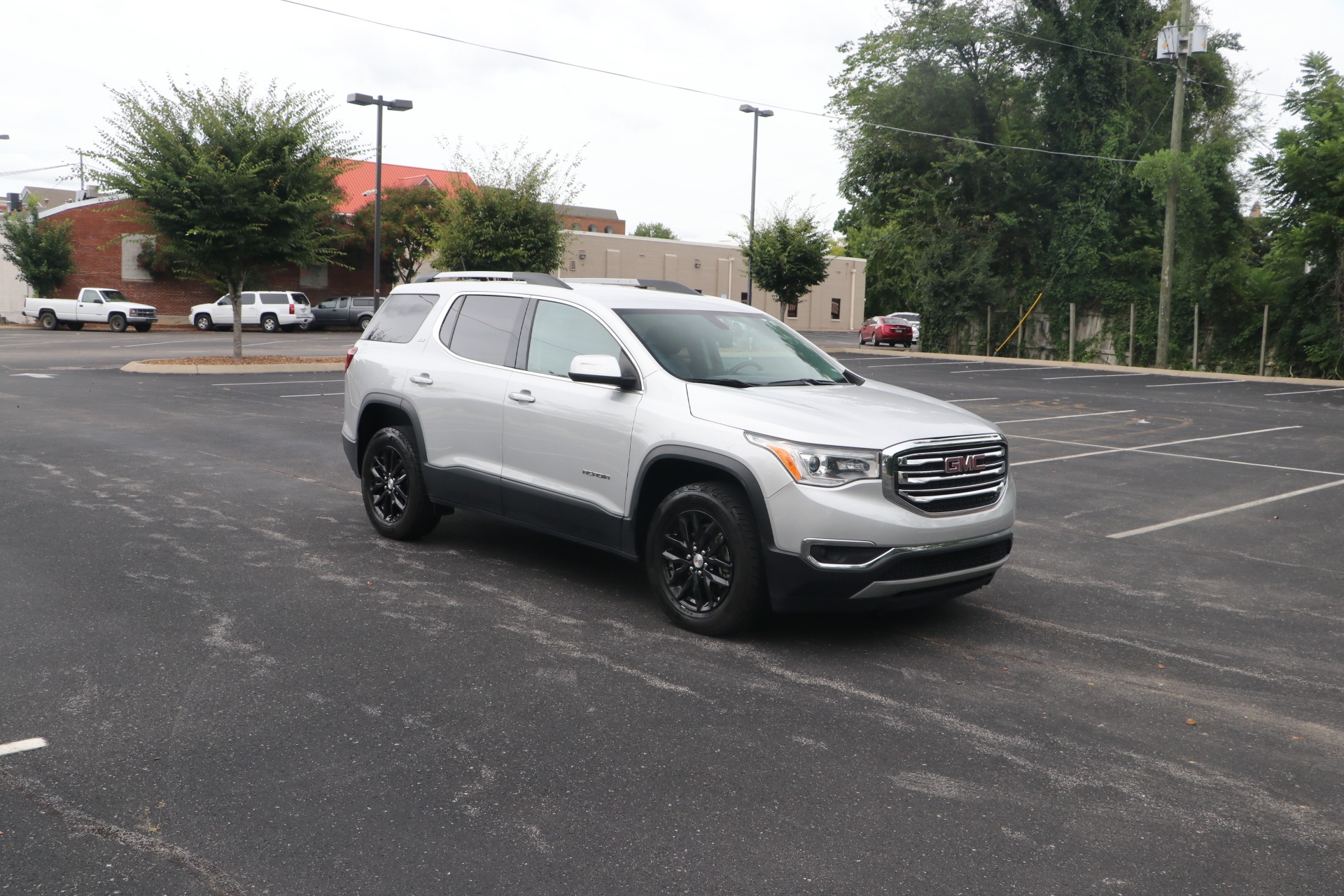 Used 2019 GMC Acadia SLT-1 FWD W/NAV for sale Sold at Auto Collection in Murfreesboro TN 37130 1