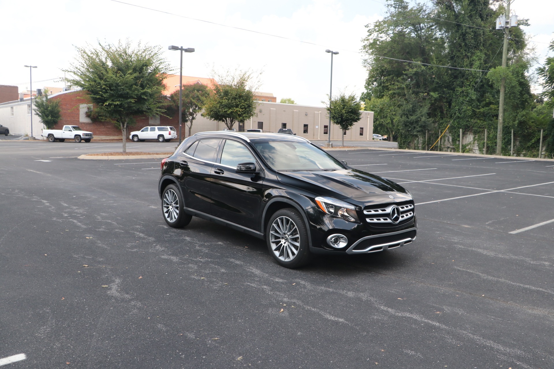 Used 2019 Mercedes-Benz GLA 250 FWD W/Panorama Roof for sale $31,500 at Auto Collection in Murfreesboro TN 37130 1