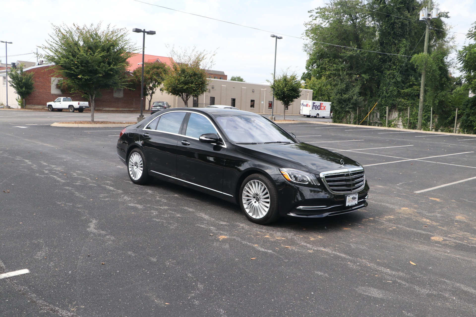Used 2018 Mercedes-Benz S560 4MATIC W/PREMIUM PACKAGE for sale $69,950 at Auto Collection in Murfreesboro TN 37130 1